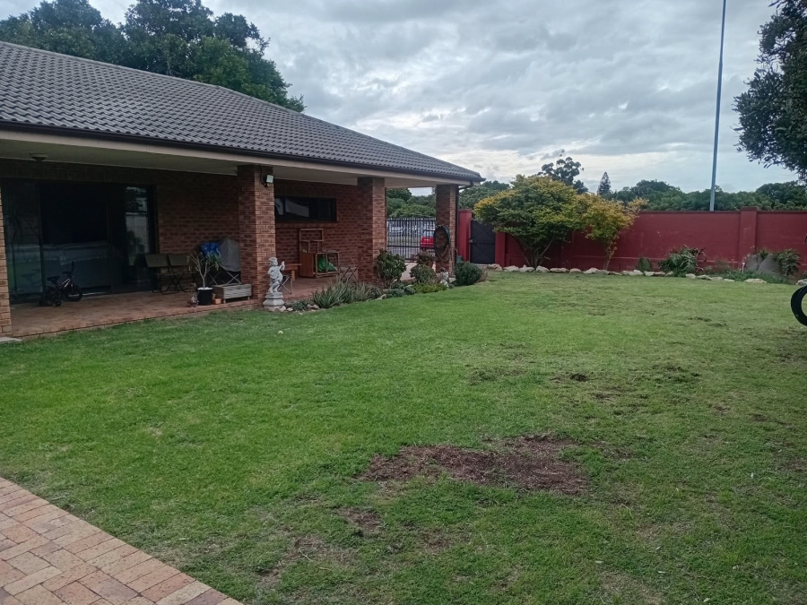 To Let 4 Bedroom Property for Rent in Twin Palms Western Cape